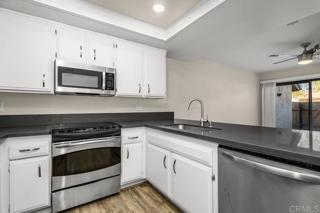 https://cdn.realtyfeed.com/cdn/127/306654396/11abb8d8bd81c53293141357ec10aa27.webp