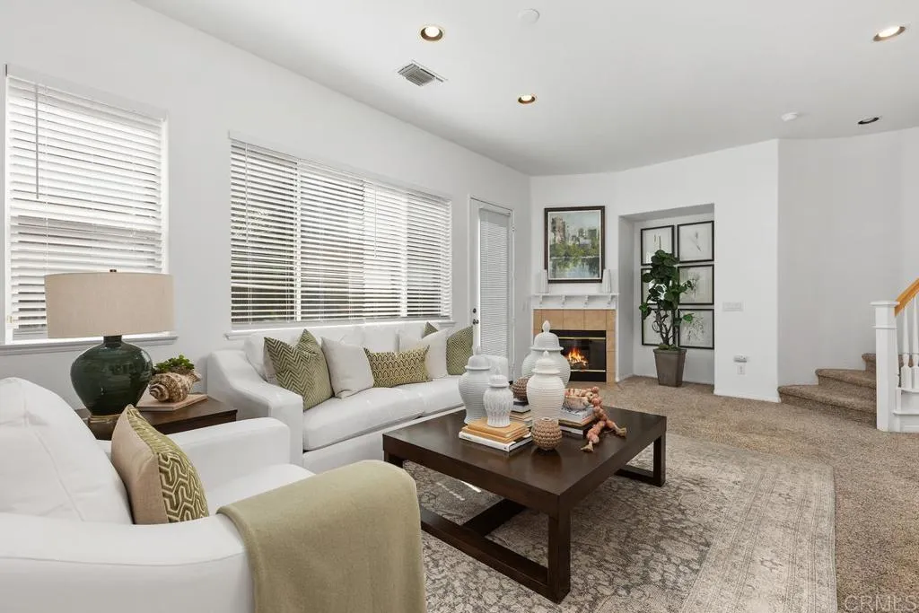 https://cdn.realtyfeed.com/cdn/127/306654535/b4d7dc51f0f6806ab165f8080b81a660.webp