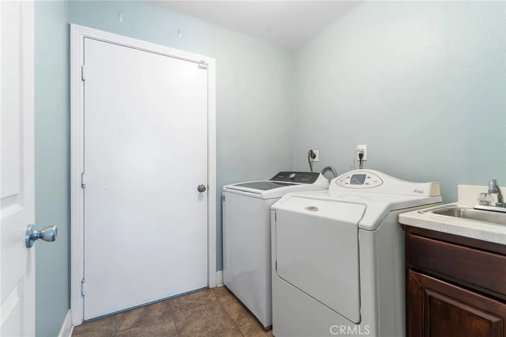 https://cdn.realtyfeed.com/cdn/127/306654537/134c18f7ee20c08c011b8f2b21af987d.webp