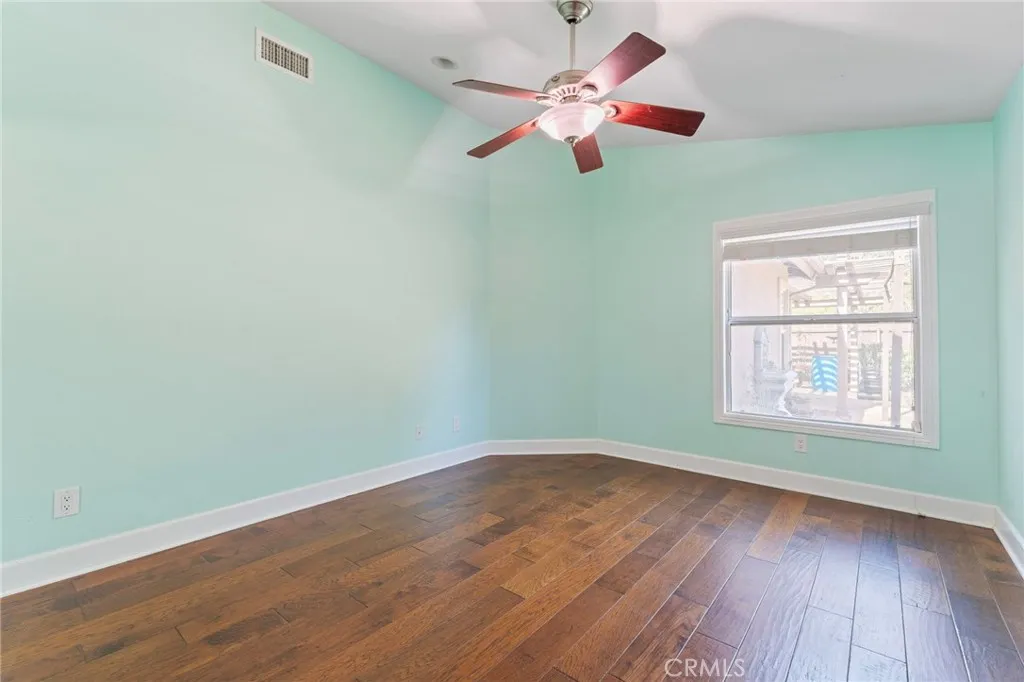 https://cdn.realtyfeed.com/cdn/127/306654537/8793859f6e3f5ffa15900a5083353f17.webp