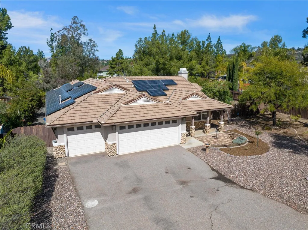 https://cdn.realtyfeed.com/cdn/127/306654537/e40b22dc5415b0f17a1a940a44570de0.webp