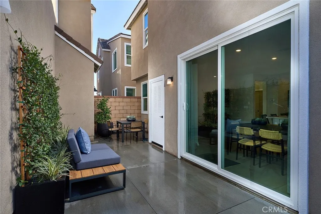 16573 Bottlebrush Lane Unit 3, Fontana, CA 92336 - Photo 4 of 30, Fontana, CA