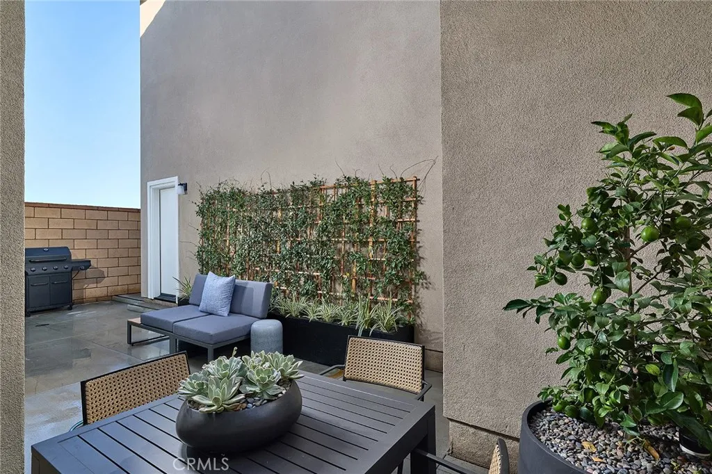 16573 Bottlebrush Lane Unit 3, Fontana, CA 92336 - Photo 5 of 30, Fontana, CA