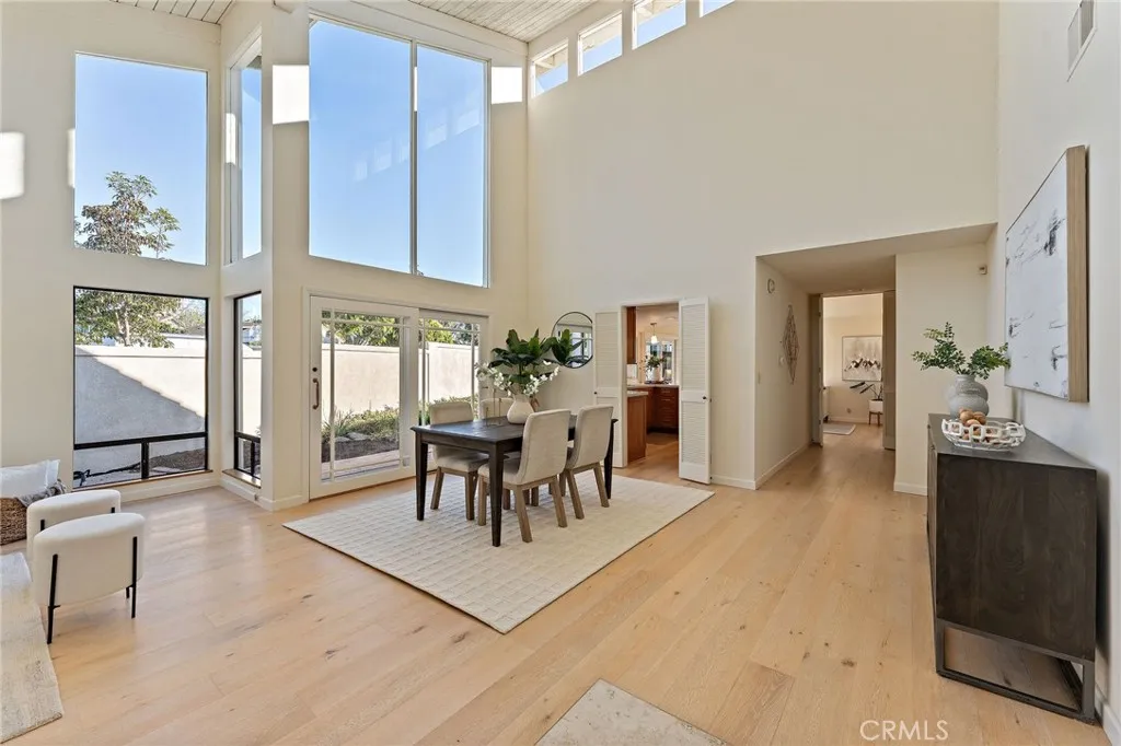 1 Holly, Irvine, CA 92612 - Photo 3 of 44, Irvine, CA