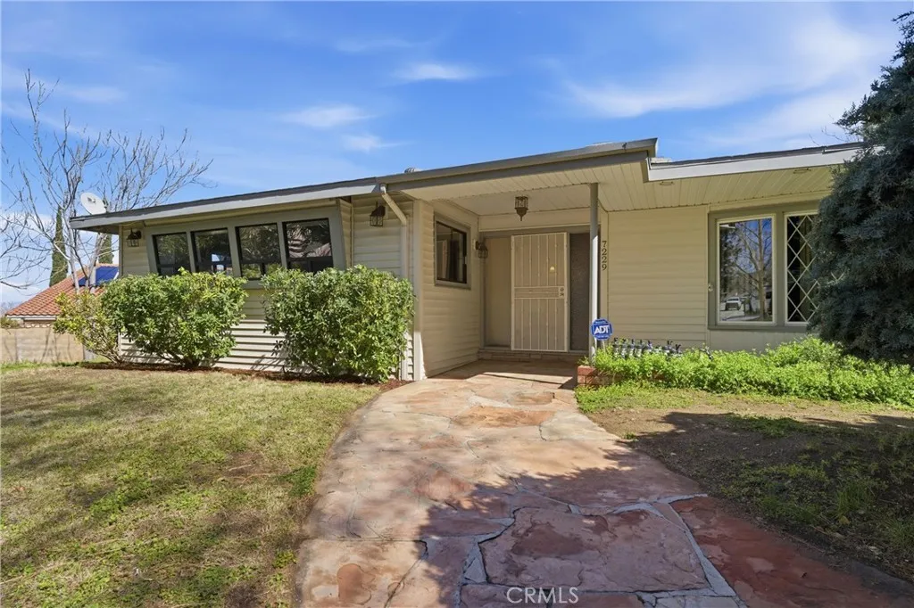 7229 Columbia, Lancaster, CA 93536 - Photo 2 of 39, Lancaster, CA