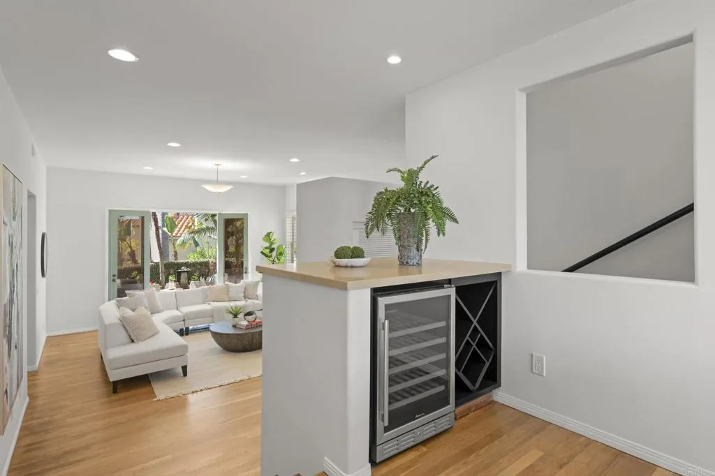 https://cdn.realtyfeed.com/cdn/127/306654561/ef452567965527dfaef1b1bcd9144851.webp