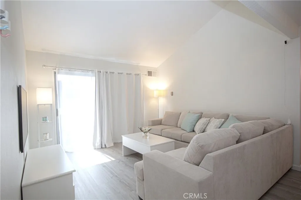 15224 Ocaso Unit H211, La Mirada, CA 90638 - Photo 3 of 17, La Mirada, CA