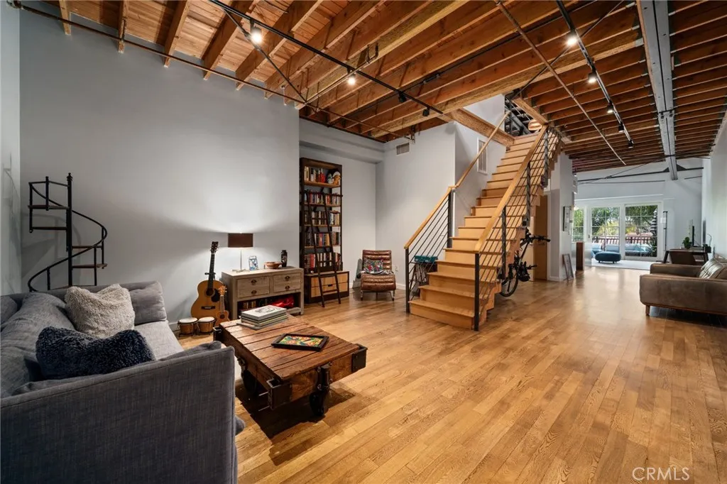 1100 E 3rd Street Unit 205, Long Beach, CA 90802 - Photo 3 of 46, Long Beach, CA