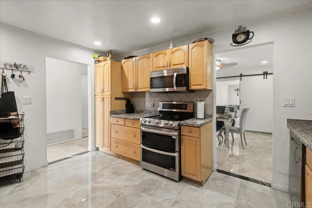 Photo #7: PTP2601545 Listing: Photo #7