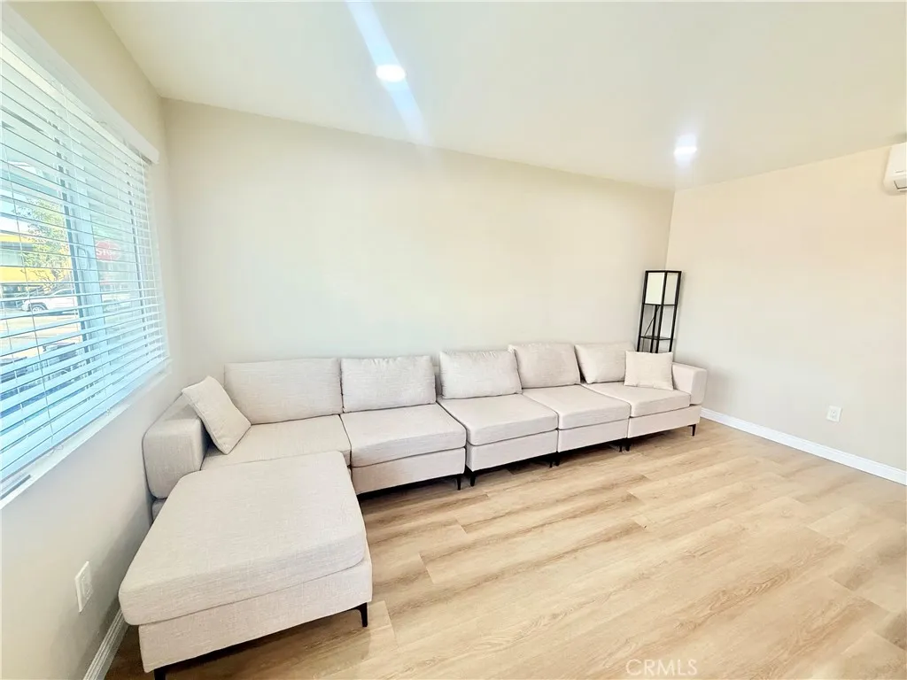 12511 Ramona Avenue Unit C, Hawthorne, CA 90250 - Photo 2 of 11, Hawthorne, CA