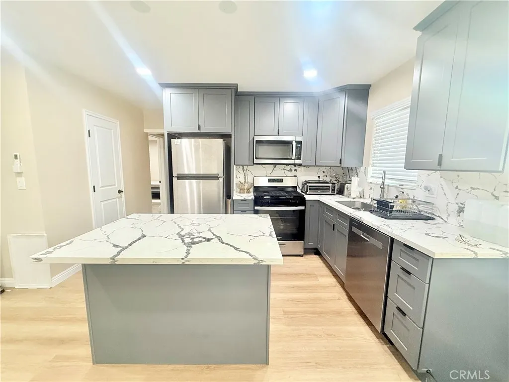 12511 Ramona Avenue Unit C, Hawthorne, CA 90250 - Photo 3 of 11, Hawthorne, CA