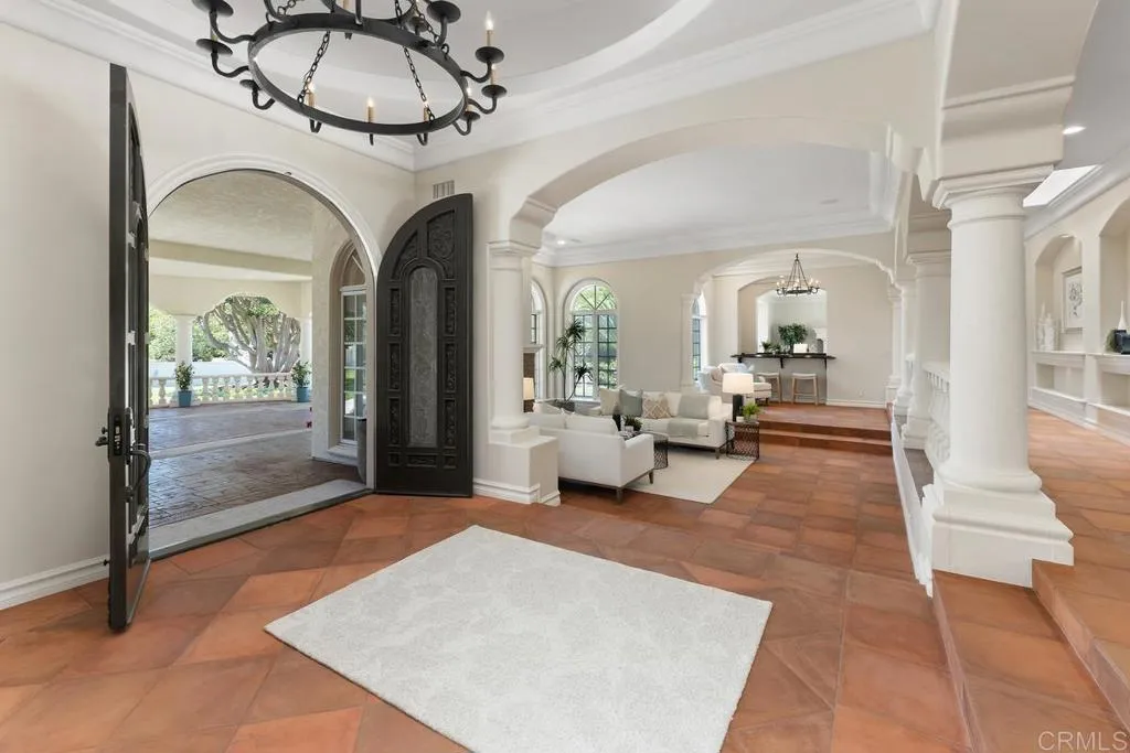 https://cdn.realtyfeed.com/cdn/127/306654709/08817c9ef8c81269e1489e771278cf32.webp
