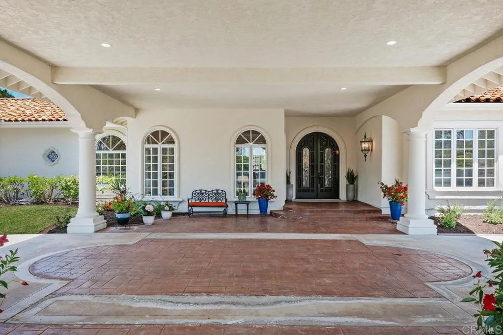 https://cdn.realtyfeed.com/cdn/127/306654709/4a3026572a048af38429432e280ed723.webp