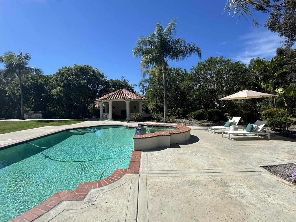 https://cdn.realtyfeed.com/cdn/127/306654709/8e447a22971fdc248719d1a7dc7734a3.webp