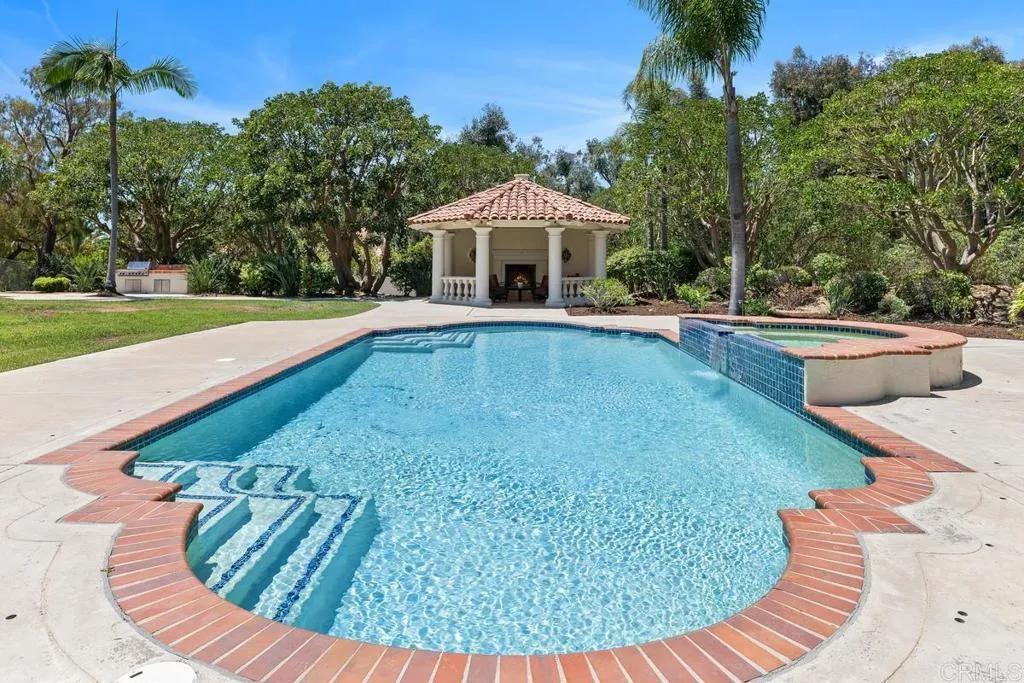 https://cdn.realtyfeed.com/cdn/127/306654709/a2297c22f9cf9780906bd913c8132373.webp