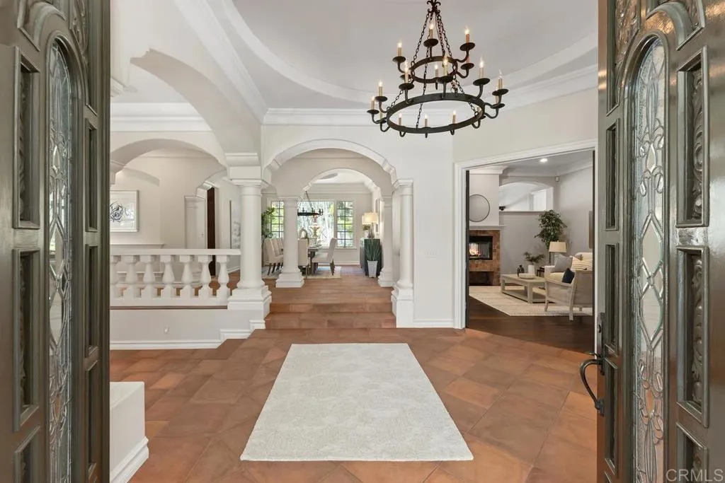 https://cdn.realtyfeed.com/cdn/127/306654709/c9c3b7554fd26a96d9426426df974c7e.webp