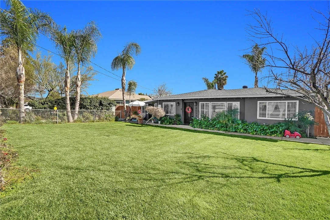 32533 Avenue East, Yucaipa, CA 92399 - Photo 4 of 34, Yucaipa, CA