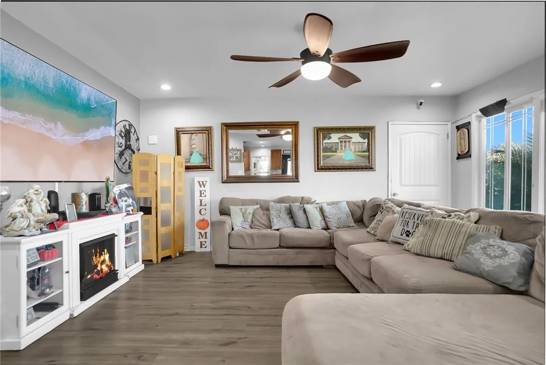 32533 Avenue East, Yucaipa, CA 92399 - Photo 5 of 34, Yucaipa, CA