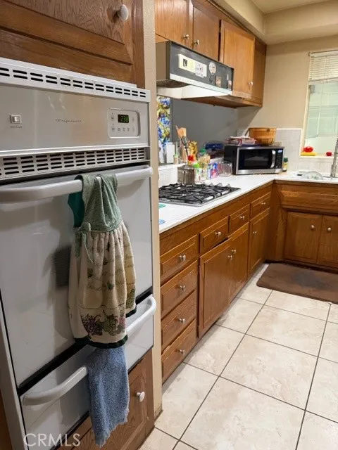 1502 Mariposa, Corona, CA, 92879