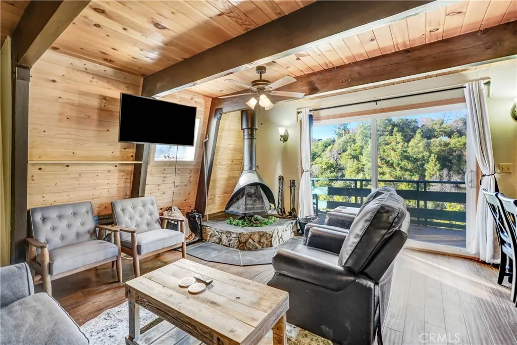 Lake Arrowhead, CA 92352
