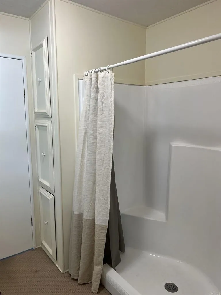 https://cdn.realtyfeed.com/cdn/127/306654888/01a218ce20638a93d90ad277616ee60c.webp