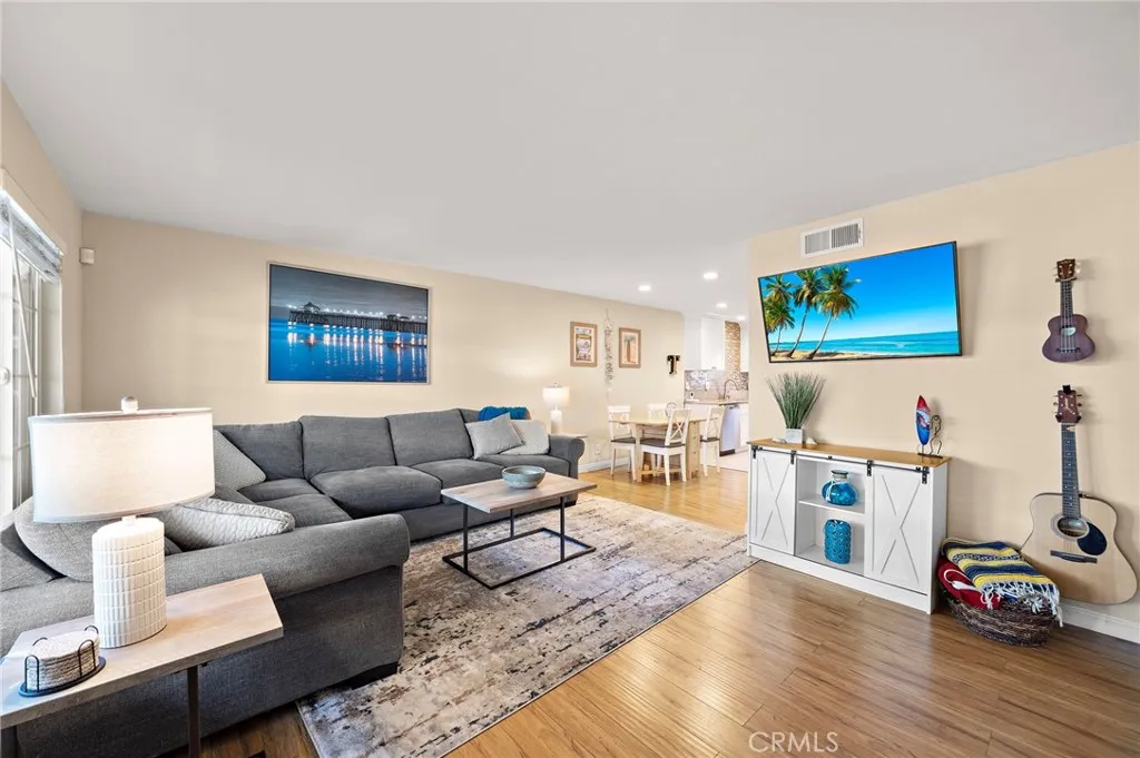 Costa Mesa, CA 92626