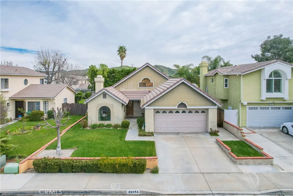 Castaic, CA 91384