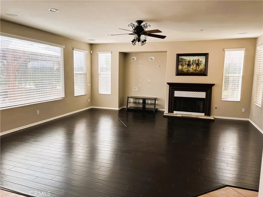 https://cdn.realtyfeed.com/cdn/127/306654959/1d07e44d3f204125ffa4ab82f26acb9e.webp