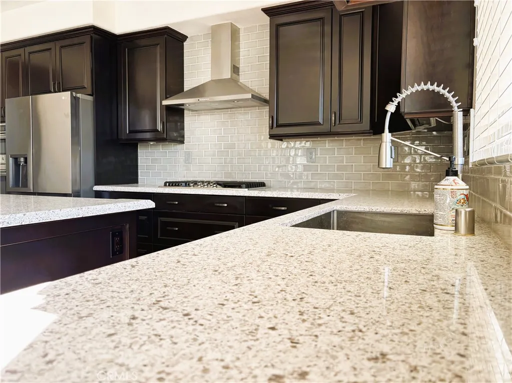 https://cdn.realtyfeed.com/cdn/127/306654959/724f449b1713eadfc32adbd2fedf1ed4.webp