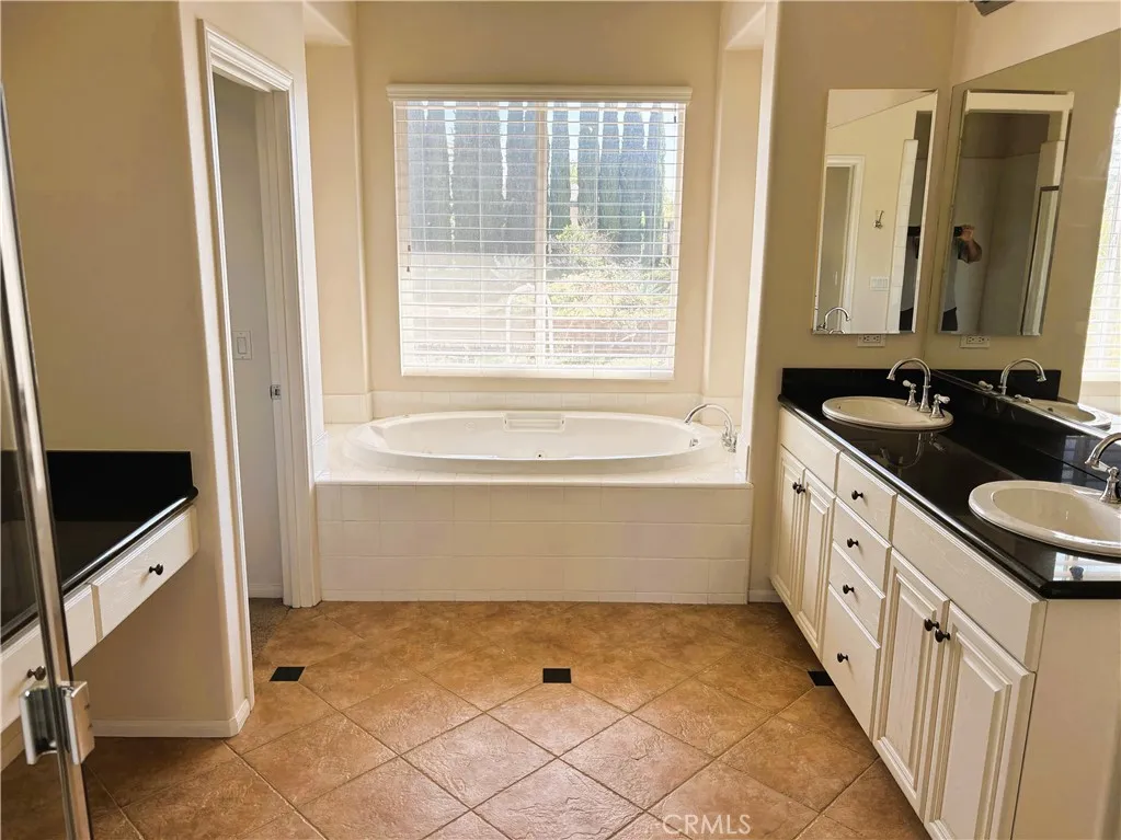 https://cdn.realtyfeed.com/cdn/127/306654959/728906de6cffd49de2a2dcdf96c68413.webp