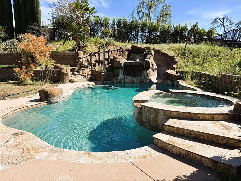 https://cdn.realtyfeed.com/cdn/127/306654959/7601c8fc440082babaabd7640e954e74.webp