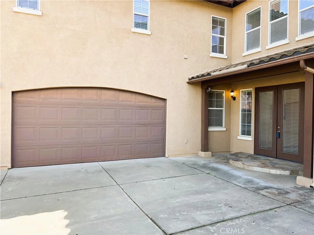 https://cdn.realtyfeed.com/cdn/127/306654959/9c8a2b3be2f29f6f7172cde068be5c72.webp