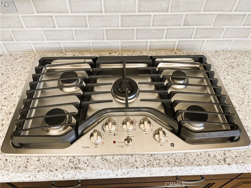 https://cdn.realtyfeed.com/cdn/127/306654959/a4169dfca46a717909158cc7276c130d.webp