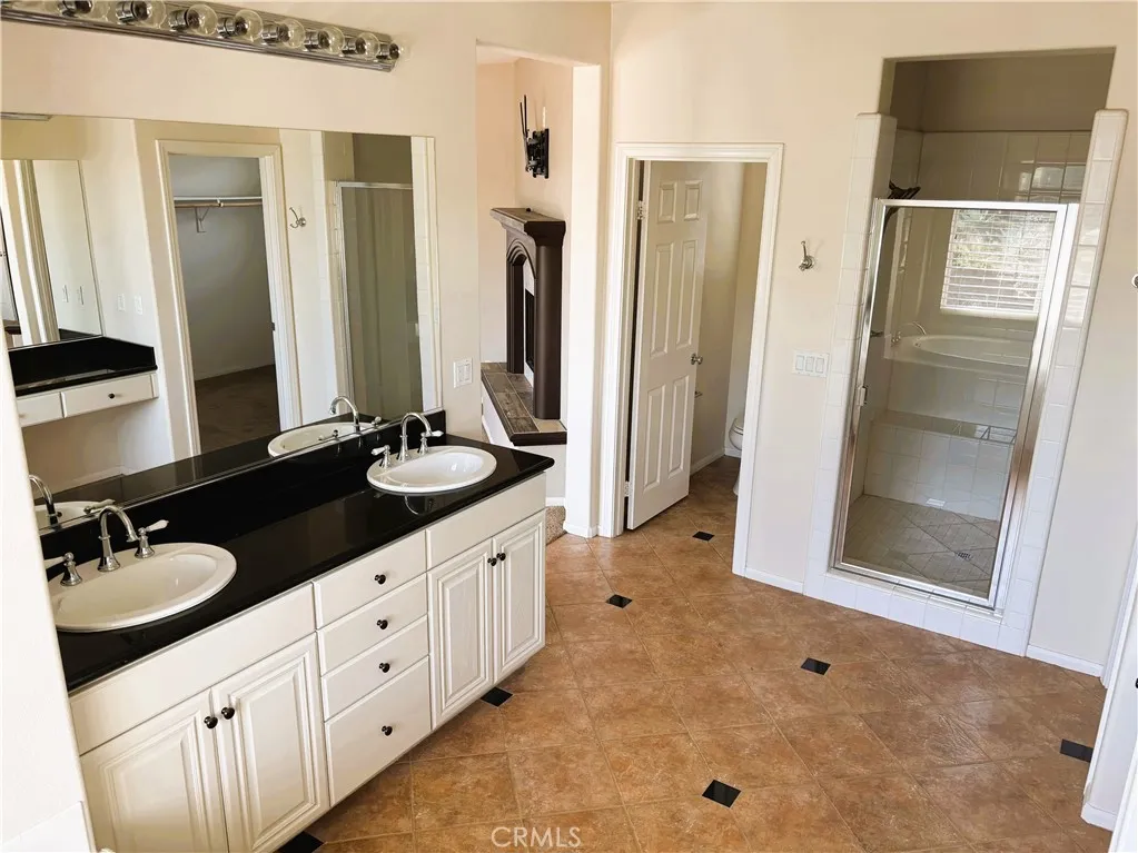 https://cdn.realtyfeed.com/cdn/127/306654959/a88a888d5c34fbc0f057e5324d6eb989.webp