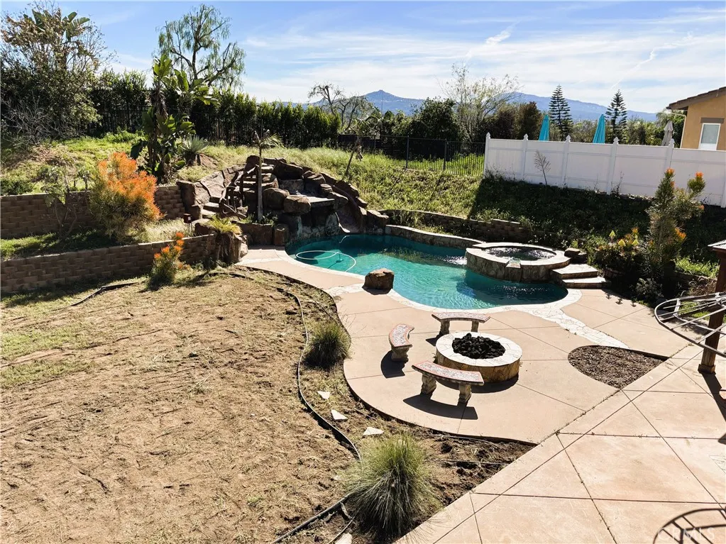 https://cdn.realtyfeed.com/cdn/127/306654959/ab4f7525f46e2cda034da34ec038399d.webp
