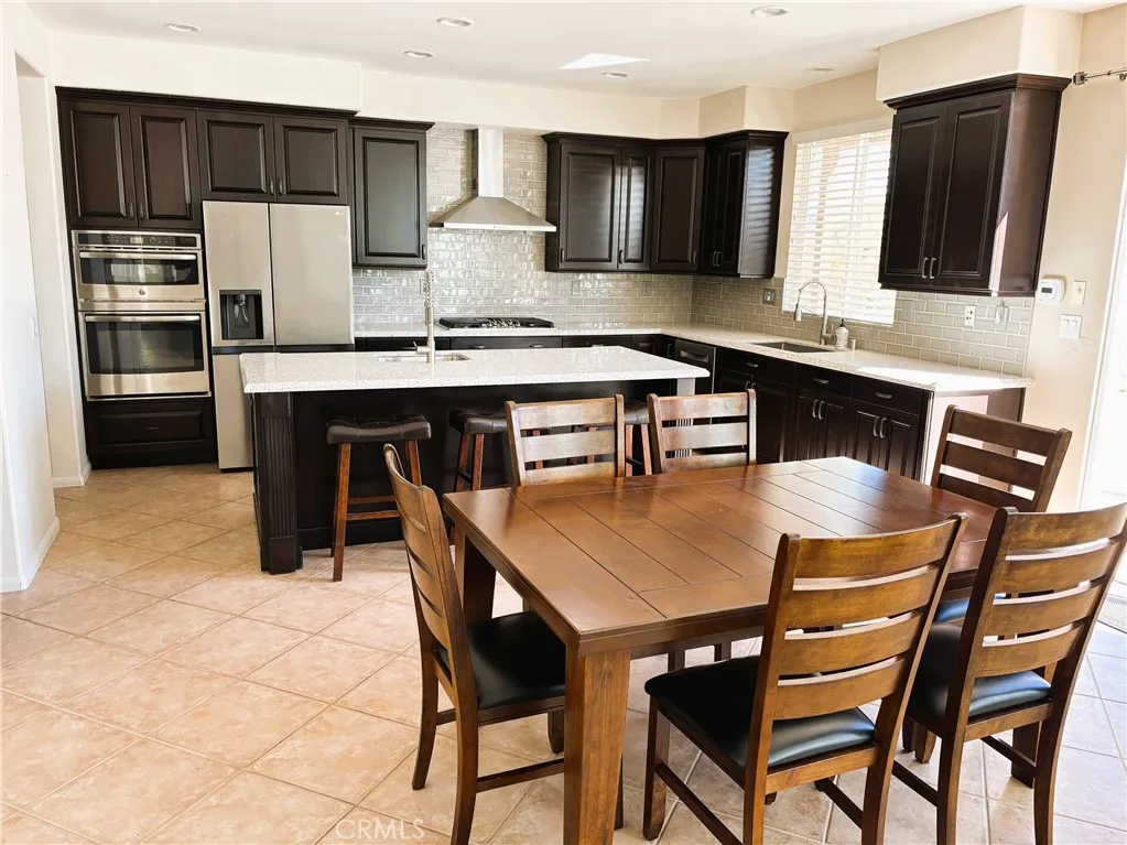 https://cdn.realtyfeed.com/cdn/127/306654959/f2a04322210e3be7d499126e53b25653.webp