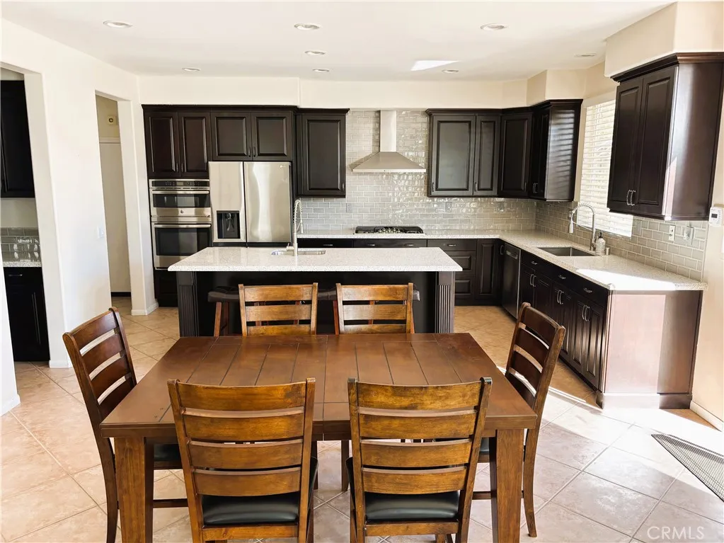 https://cdn.realtyfeed.com/cdn/127/306654959/f49f8f7551ed5d7a313ecb21eae03670.webp