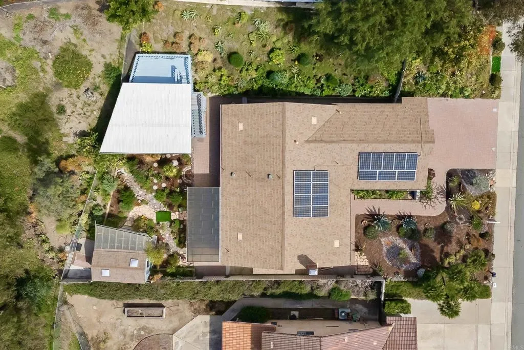 https://cdn.realtyfeed.com/cdn/127/306654960/0c76fb851655647bf93b1683e79758c3.webp
