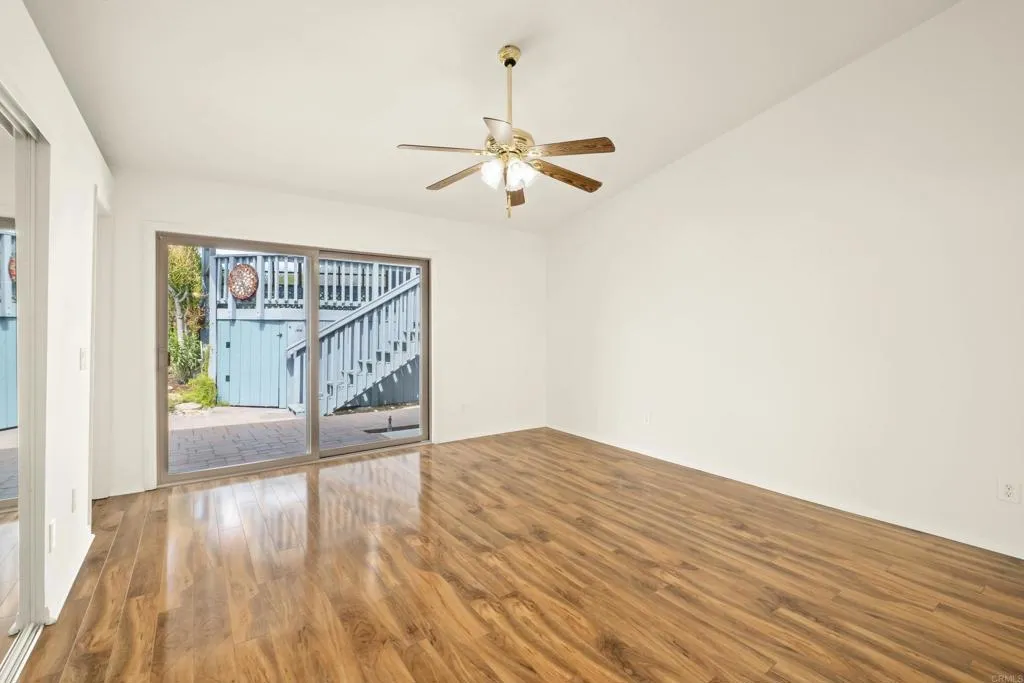 https://cdn.realtyfeed.com/cdn/127/306654960/8cb693c3e29e2d46a501484d53dd04b5.webp