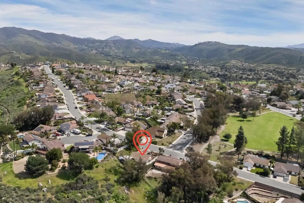 https://cdn.realtyfeed.com/cdn/127/306654960/da9bcaaee44b9f235c1f13d7792da875.webp