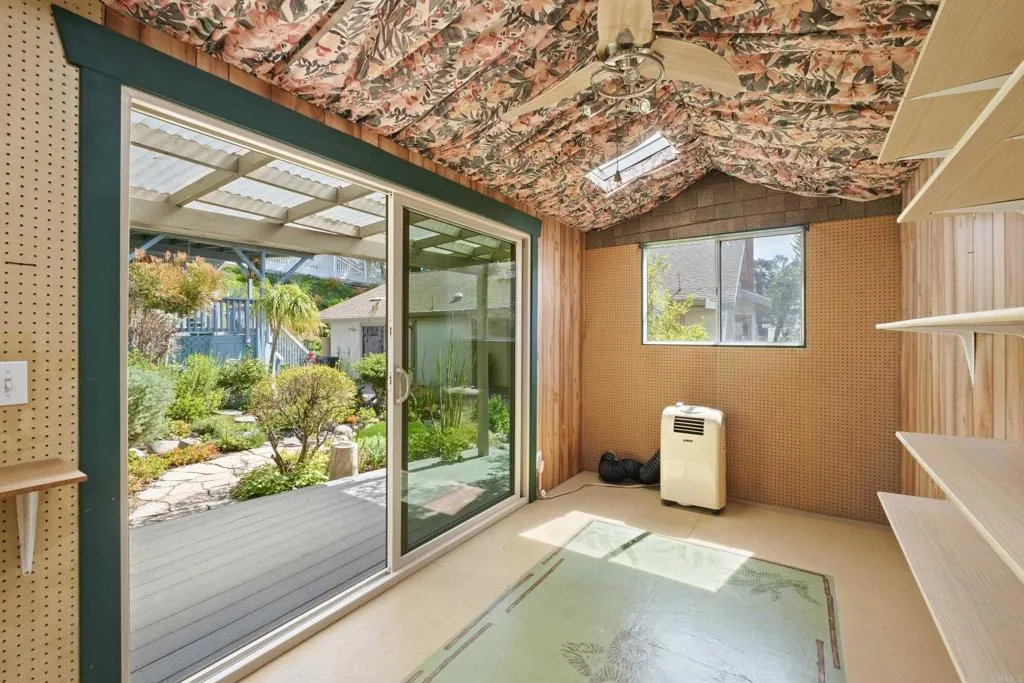https://cdn.realtyfeed.com/cdn/127/306654960/e6c88c1ea76eeb4d7b27f725a329ff22.webp