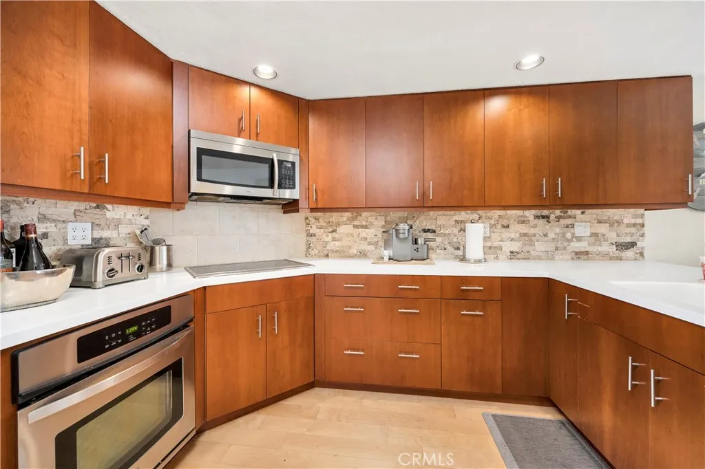 https://cdn.realtyfeed.com/cdn/127/306654989/160c359bb7fe718cd424ef8fe0f45047.webp