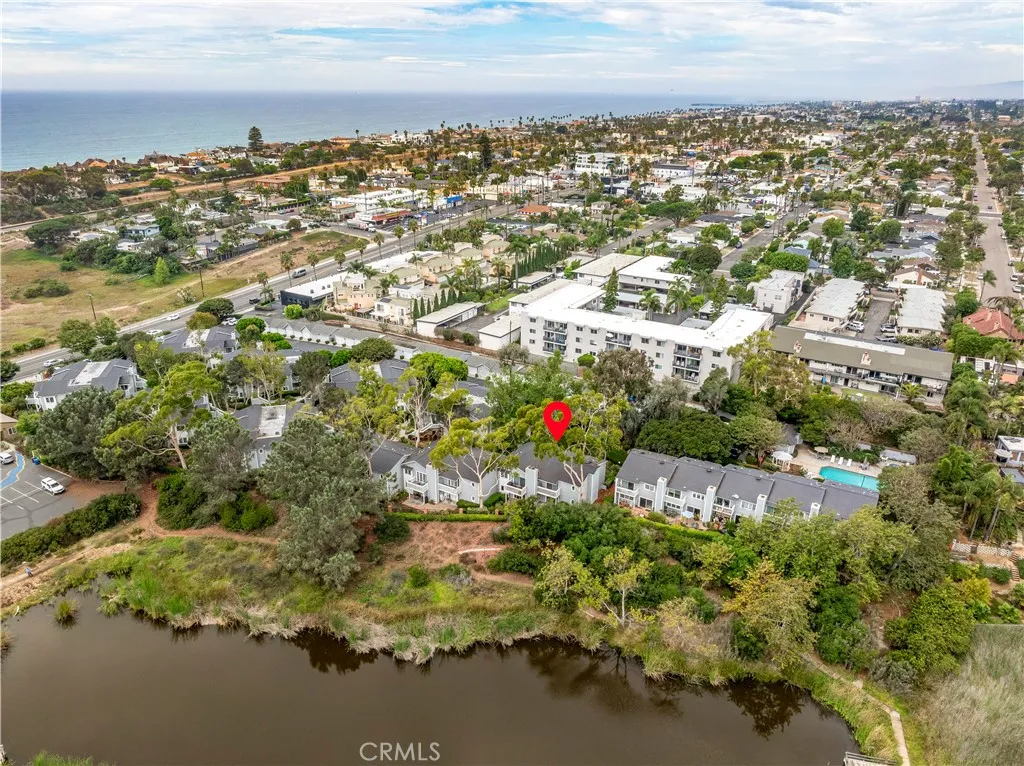 https://cdn.realtyfeed.com/cdn/127/306654989/979be02031c66179ad217eb7ebb5ada2.webp