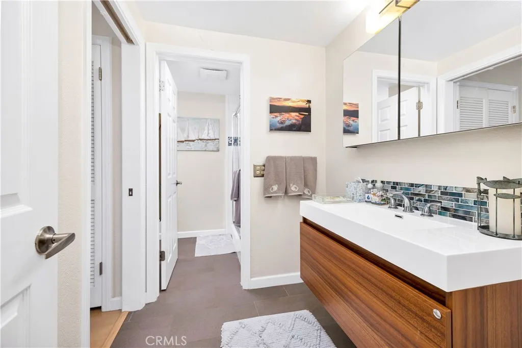https://cdn.realtyfeed.com/cdn/127/306654989/bb76d3e1afecb0e5b162eb3d51957a18.webp