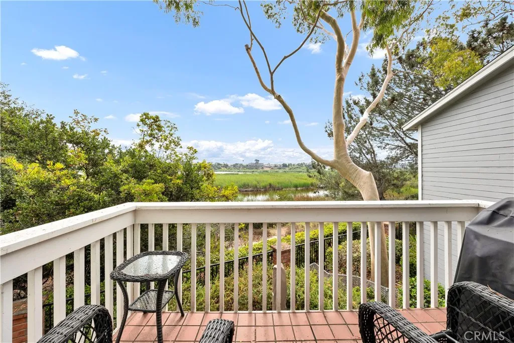 https://cdn.realtyfeed.com/cdn/127/306654989/bc2cd18291de8556ae6cdaee01c73698.webp