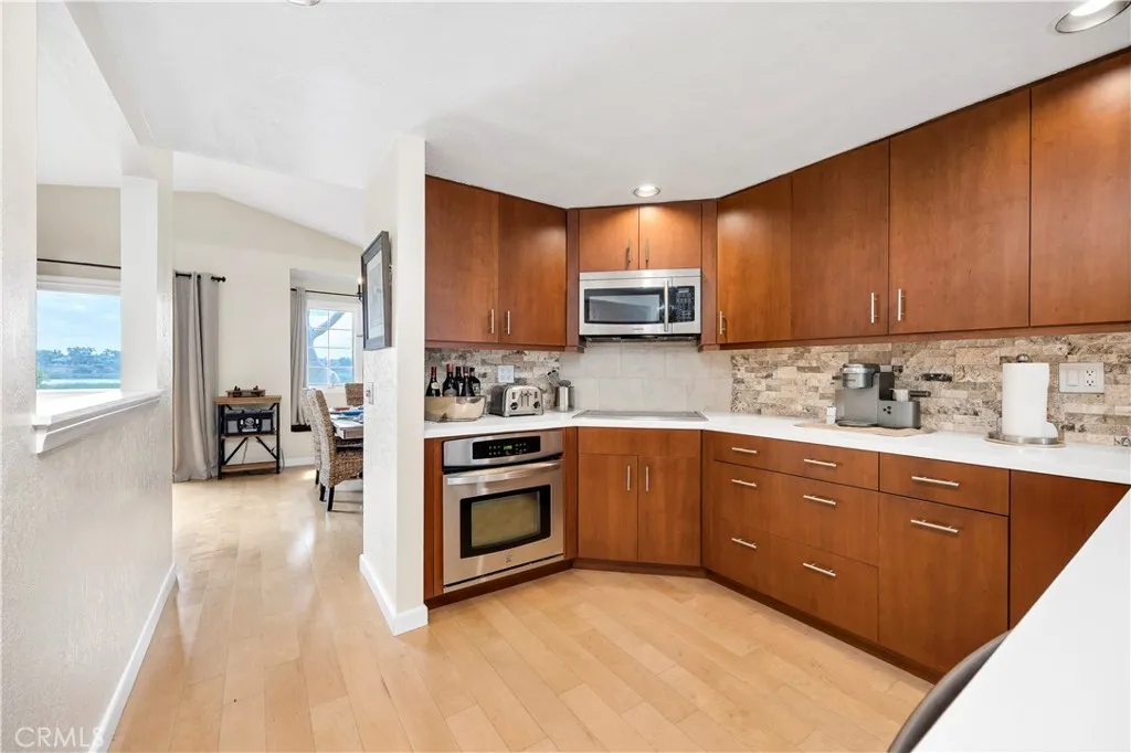 https://cdn.realtyfeed.com/cdn/127/306654989/c385dd0dbc3b664a9ab26be82b3e8956.webp