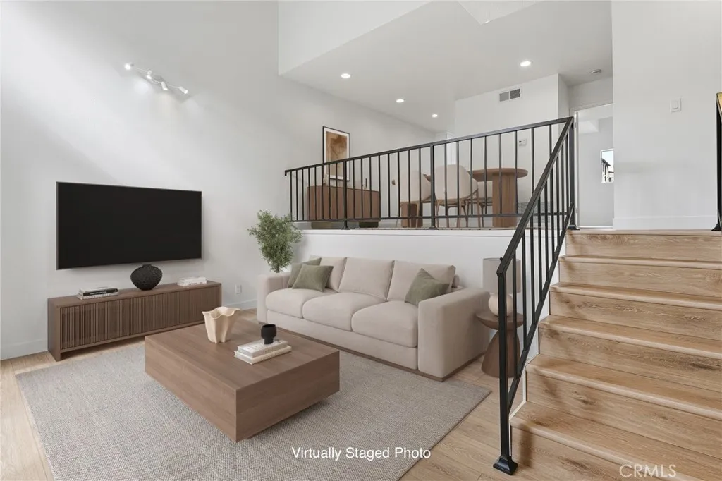 9800 Sepulveda 38