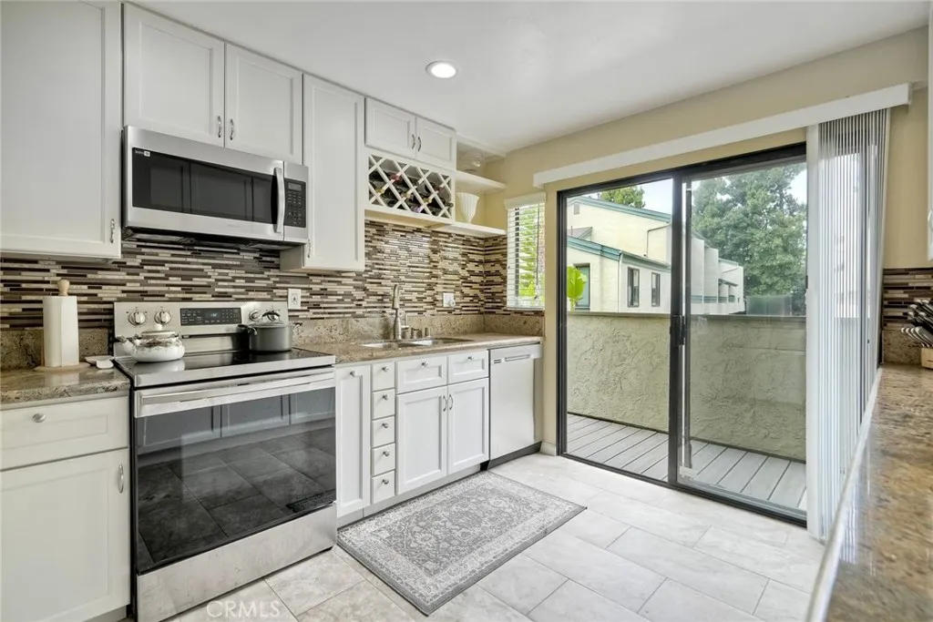 Photo #9: SW26044807 Listing: Photo #9