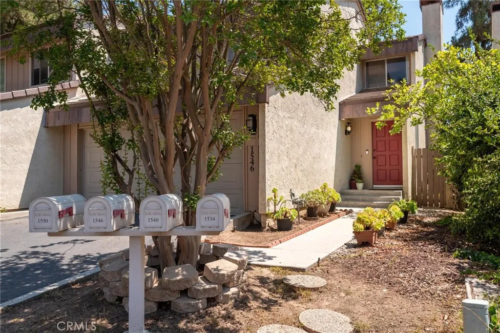 1546 Holly Court, Thousand Oaks, CA 91360