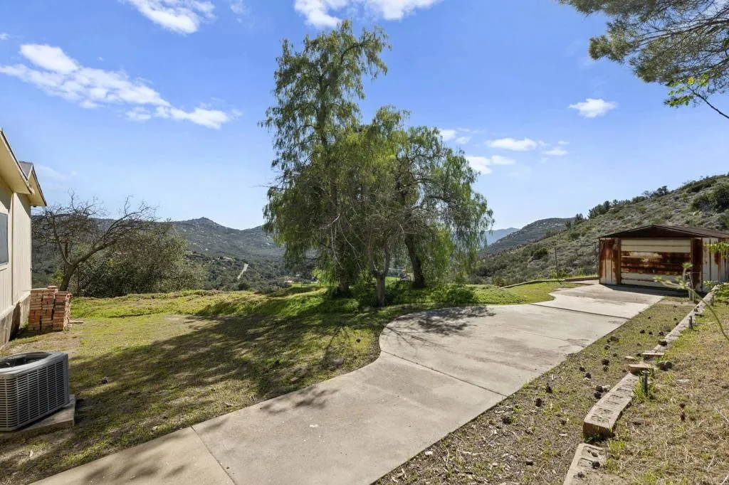 https://cdn.realtyfeed.com/cdn/127/306655070/181c82e7f869c8f3337fd582176c51d3.webp